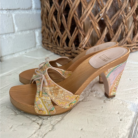 AUTHENTIC VINTAGE STUART WEITZMAN HEELS - Picture 3 of 4